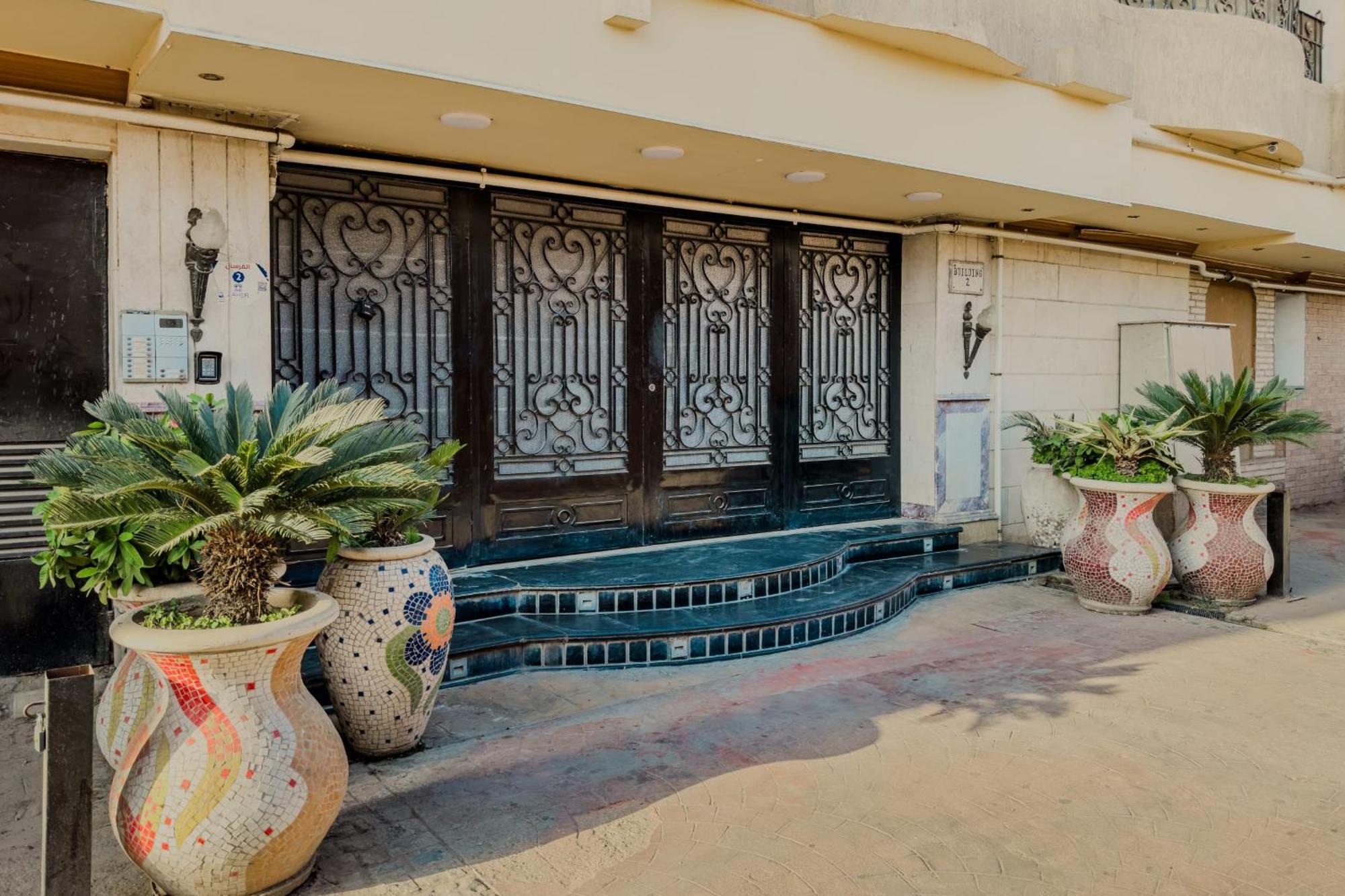 קהיר Distinct & Decent 2 Bdr Apt Steps From Nightlife And Airport מראה חיצוני תמונה